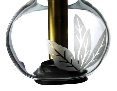 agung bongs glass bong with leaf design on it